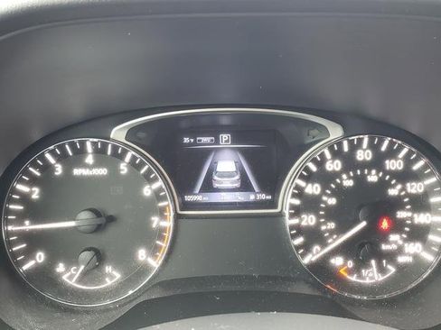 Used 2019 Nissan Pathfinder SL w/ Rock Creek Edition image 17