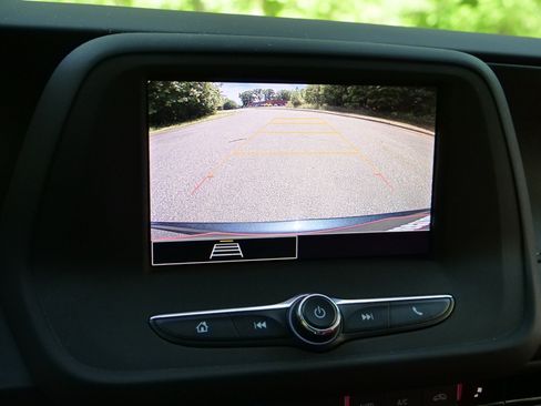 Used 2022 Chevrolet Camaro LT RWD image 13