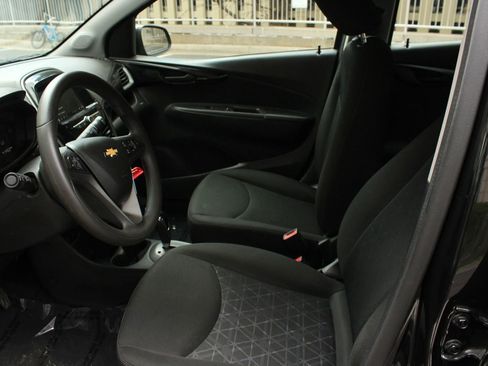 Used 2020 Chevrolet Spark LT FWD image 13