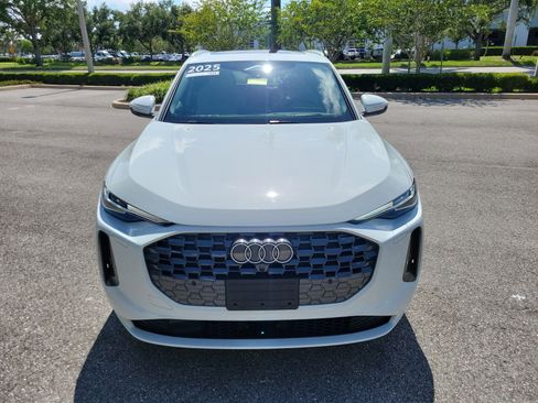 Certified 2025 Audi Q5 Prestige AWD/4WD image 2