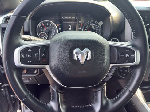 Used 2022 RAM 1500 Big Horn AWD/4WD image 16