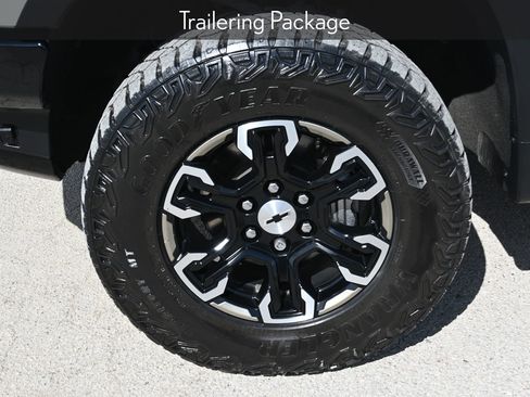 Used 2024 Chevrolet Silverado 1500 ZR2 w/ Technology Package image 8