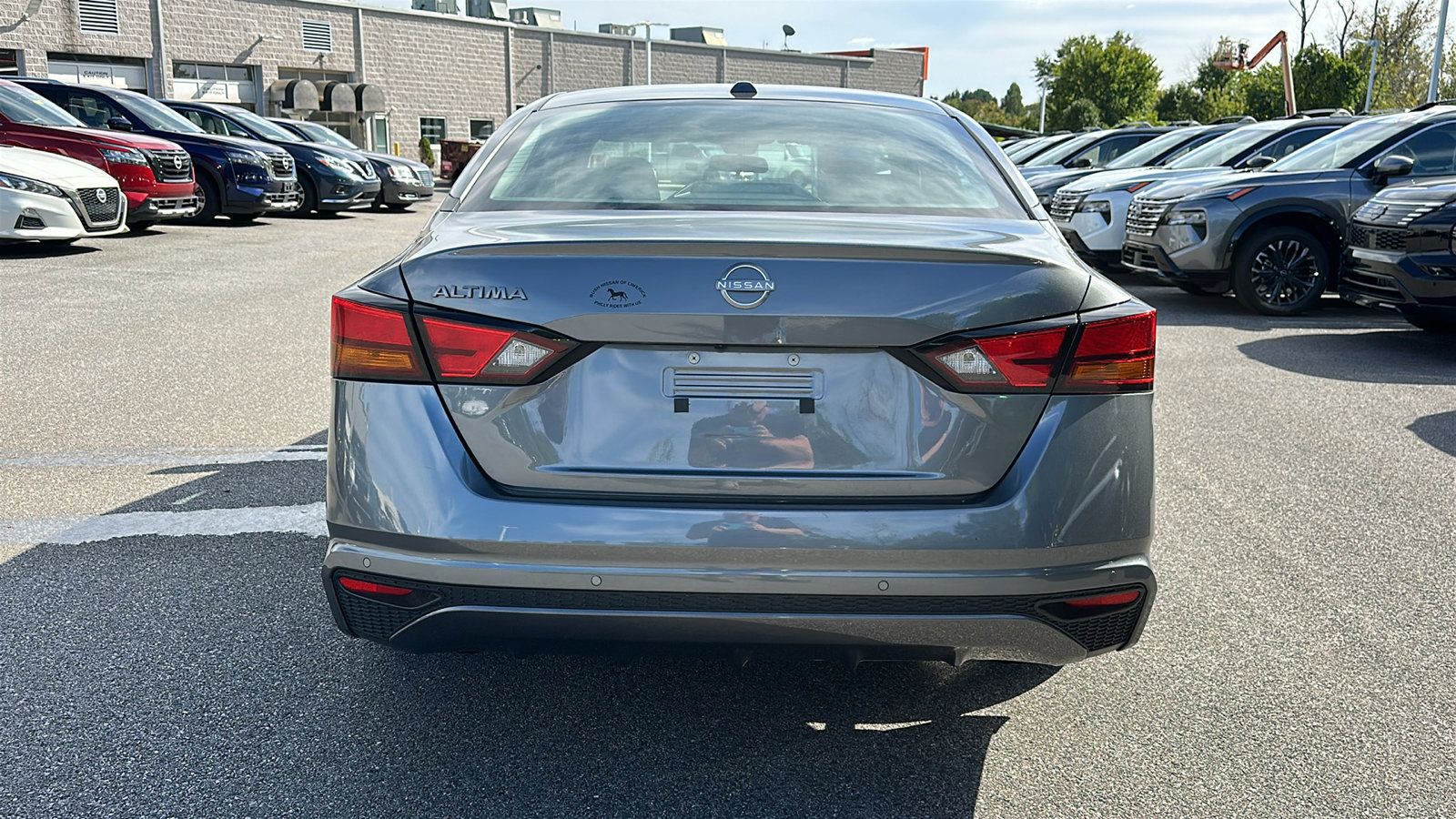 Certified 2025 Nissan Altima 2.5 S FWD image 5