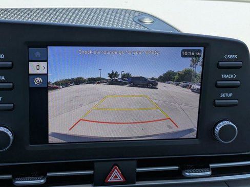 New 2026 Hyundai Elantra SE FWD image 17