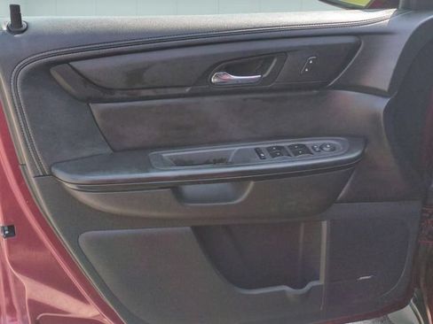 Used 2015 Chevrolet Traverse LT AWD/4WD image 24