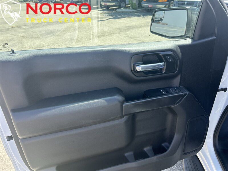 Used 2022 Chevrolet Silverado 1500 W/T w/ WT Value Package AWD/4WD image 9