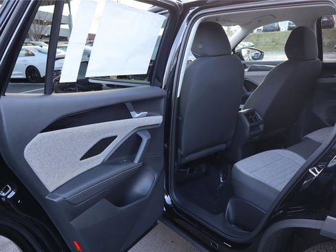 New 2026 Volkswagen Tiguan S image 22