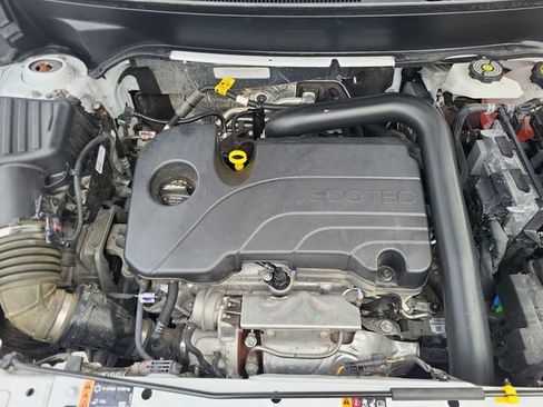 Used 2024 Chevrolet Equinox LT image 33