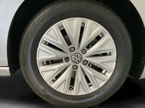 Used 2020 Volkswagen Jetta S FWD image 28