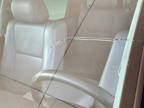 Used 2019 Toyota Sequoia Limited w/ Safety & Convenience Package image 53