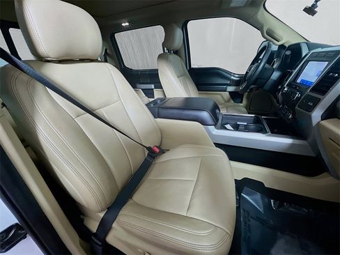 Used 2020 Ford F450 Lariat image 23