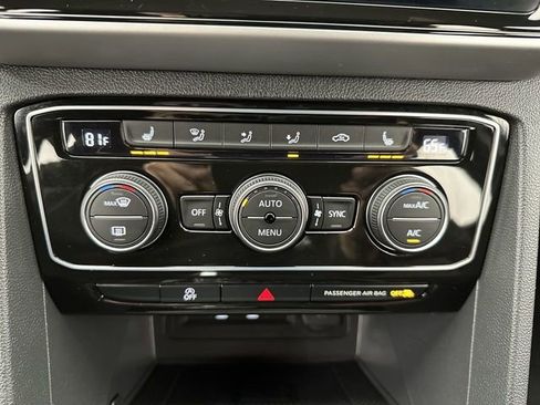 Used 2023 Volkswagen Atlas Cross Sport SE image 18