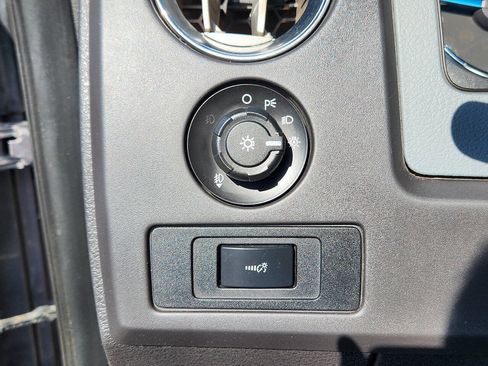 Used 2013 Ford F150 XLT w/ XLT Chrome Pkg AWD/4WD image 21