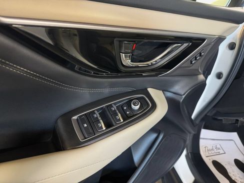 Used 2022 Subaru Outback Limited AWD/4WD image 14