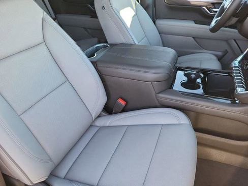 New 2025 GMC Yukon Elevation AWD/4WD image 15