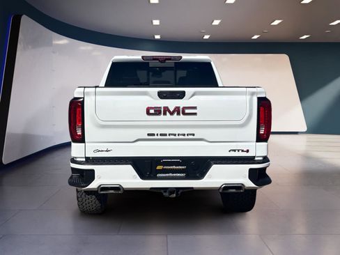 Used 2024 GMC Sierra 1500 AT4 w/ Technology Package image 4