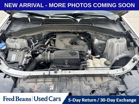 Used 2020 Ford Explorer XLT w/ Equipment Group 202A AWD/4WD image 11