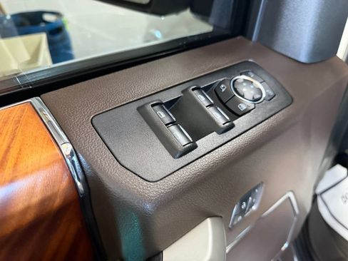 Used 2017 Ford F150 King Ranch w/ Equipment Group 601A Luxury AWD/4WD image 11