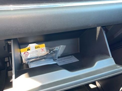 Used 2024 Chevrolet Silverado 1500 LTZ image 33