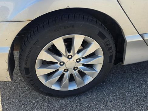 Used 2010 Honda Civic EX image 16