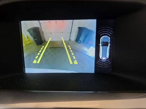 Used 2015 Volvo V60 T6 R-Design Platinum image 25