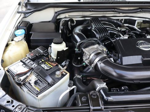 Used 2012 Nissan Xterra S image 35