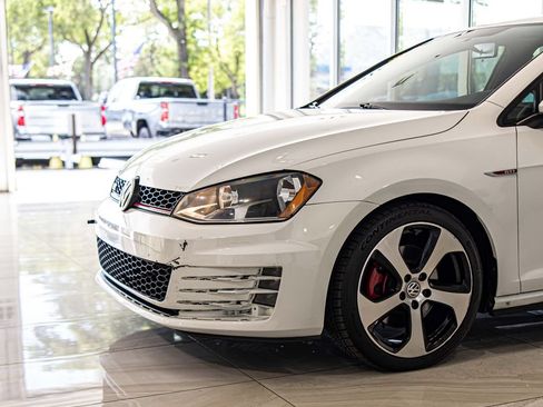 Used 2017 Volkswagen GTI S FWD image 4