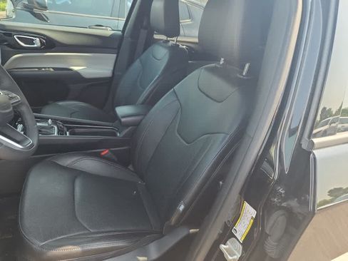 Used 2024 Jeep Compass Limited w/ Elite Group AWD/4WD image 8