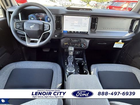 New 2025 Ford Bronco 4-Door image 12