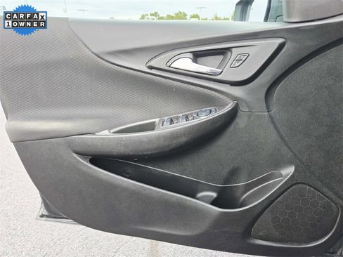 Used 2022 Chevrolet Malibu LS image 31