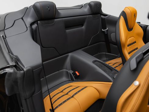 Certified 2025 Ferrari Roma Spider RWD image 48