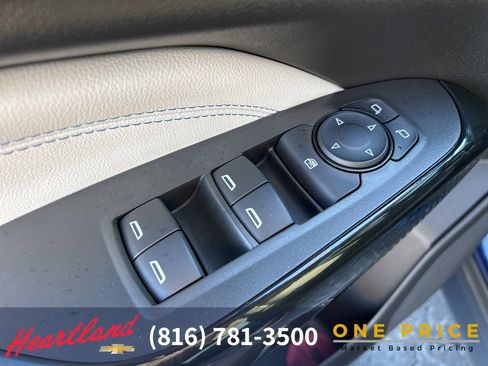 Used 2024 Chevrolet Trax LT w/ Driver Confidence Package image 17