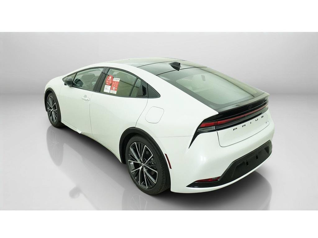New 2027 Toyota Prius Limited FWD image 5