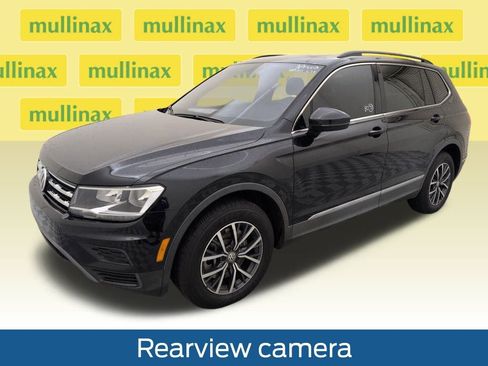 Used 2020 Volkswagen Tiguan SE w/ Panoramic Sunroof Package image 15