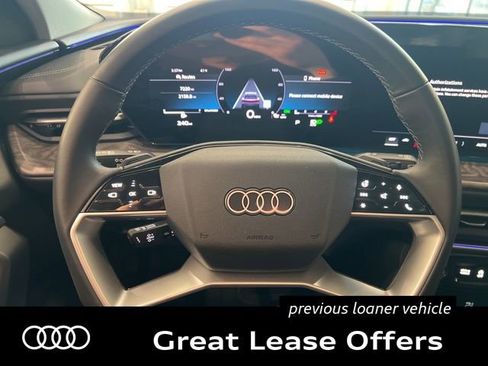 Certified 2025 Audi Q5 Premium w/ Convenience Package AWD/4WD image 25