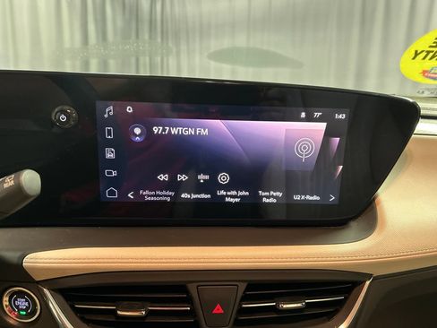 Used 2024 Buick Encore GX Avenir w/ Avenir Technology Package AWD/4WD image 17