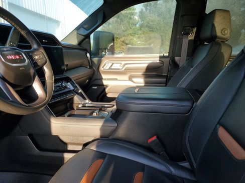 Used 2024 GMC Sierra 2500 AT4 w/ AT4 Premium Plus Package AWD/4WD image 19