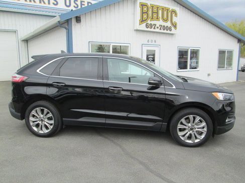 Used 2024 Ford Edge Titanium AWD/4WD image 2