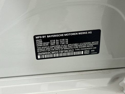 Used 2026 BMW 330i Sedan w/ M Sport Package RWD image 34