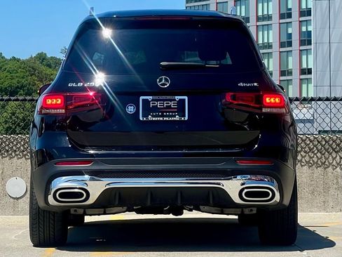 Used 2023 Mercedes-Benz GLB 250 4MATIC image 6