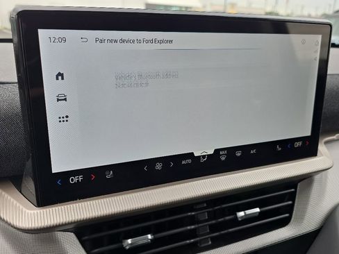 New 2026 Ford Explorer Active AWD/4WD image 27