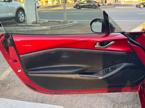 Used 2017 MAZDA MX-5 Miata RF Club RWD image 14