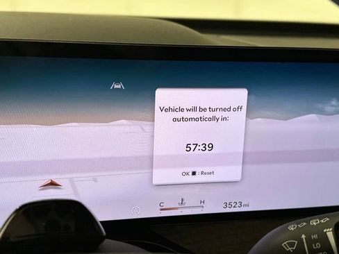 Used 2025 Genesis GV80 2.5T Select image 18