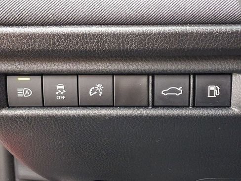 Used 2025 Toyota Camry LE FWD image 26