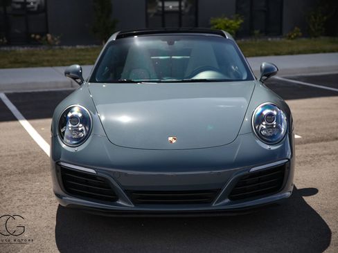 Used 2017 Porsche 911 Carrera 4S AWD/4WD image 21