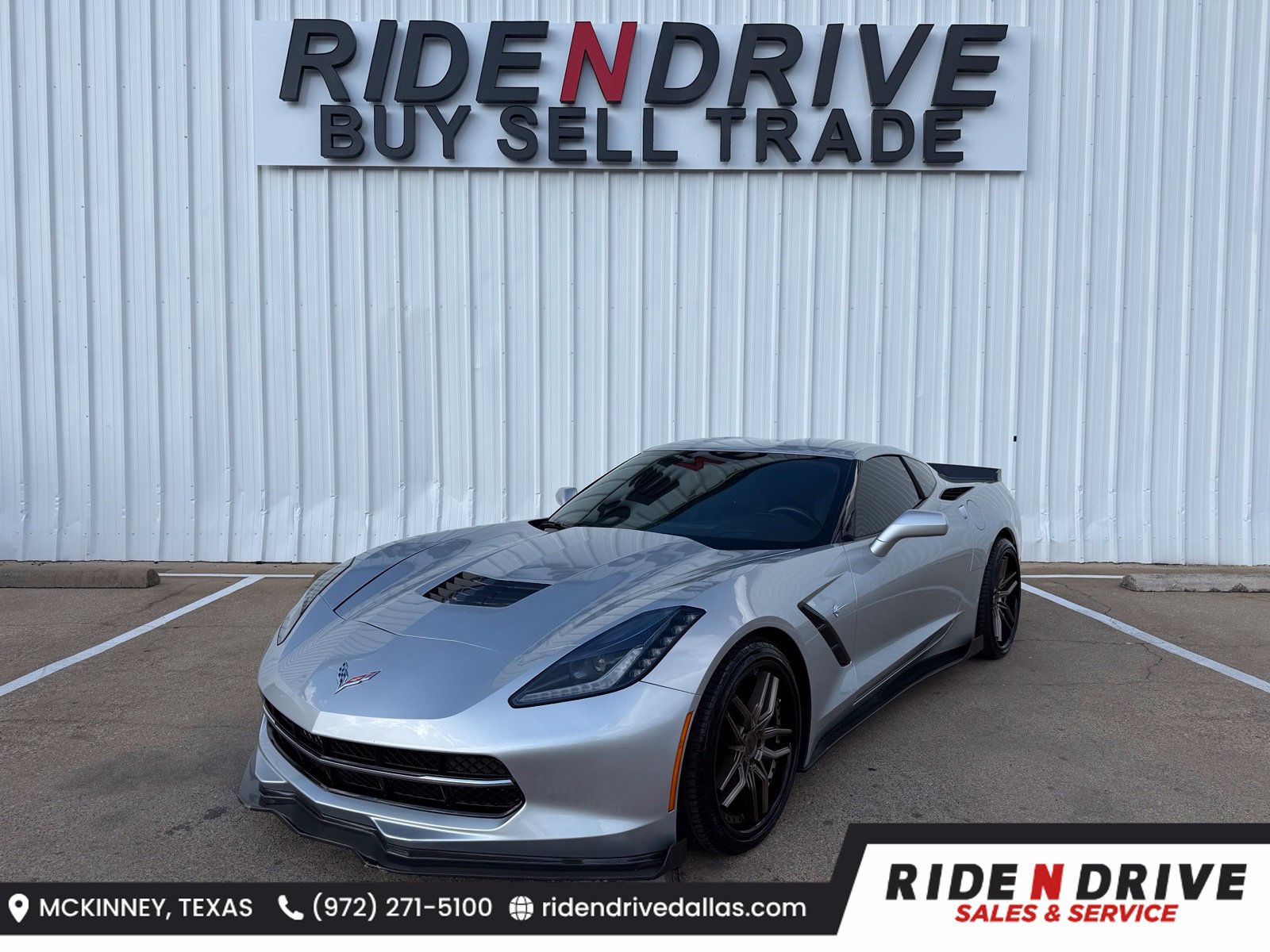 Used 2014 Chevrolet Corvette Stingray Coupe w/ 2LT Preferred Equipment Group RWD image 1