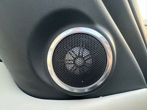 Used 2020 Land Rover Range Rover Sport HST image 38