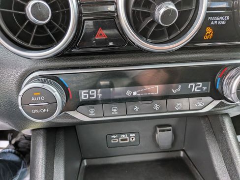 Used 2021 Nissan Sentra SV FWD image 48