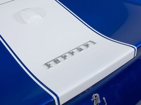 Used 2022 Ferrari 812 GTS RWD image 20