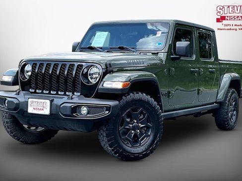 Used 2022 Jeep Gladiator Sport AWD/4WD image 3